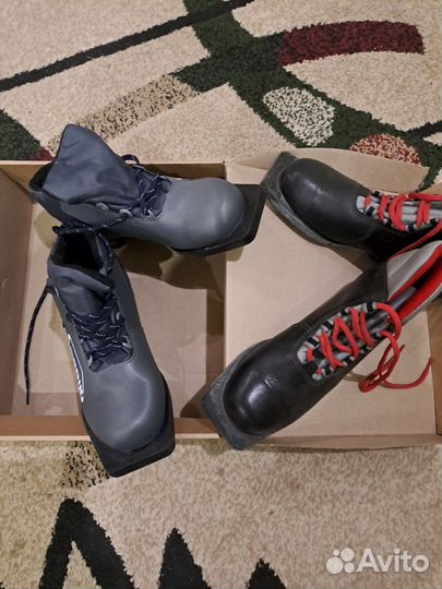 Лыжные ботинки