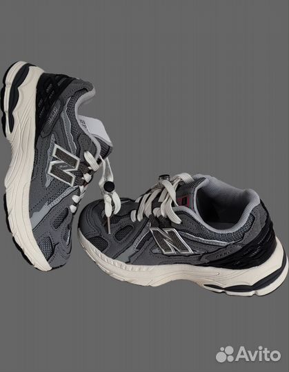 Кроссовки New balance новые 35,36,37