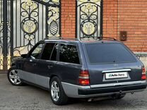 Mercedes-Benz E-класс 3.2 AT, 1993, 241 450 км, с пробегом, цена 450 000 руб.