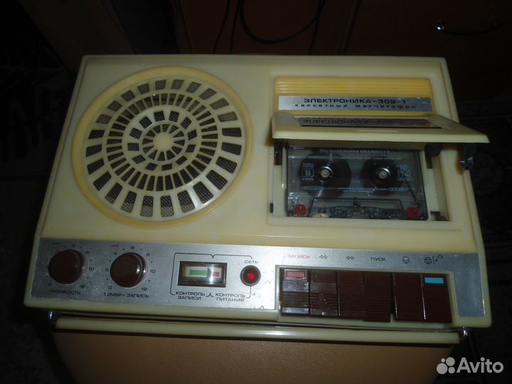 Кассетный магнитофон - Электроника 302-1