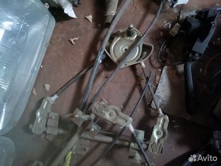 Стеклоподъемник