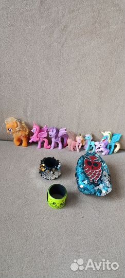 Киндеры/скрепыши/лошадки и др мелкие игрушки