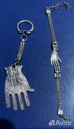 Брелок и браслет