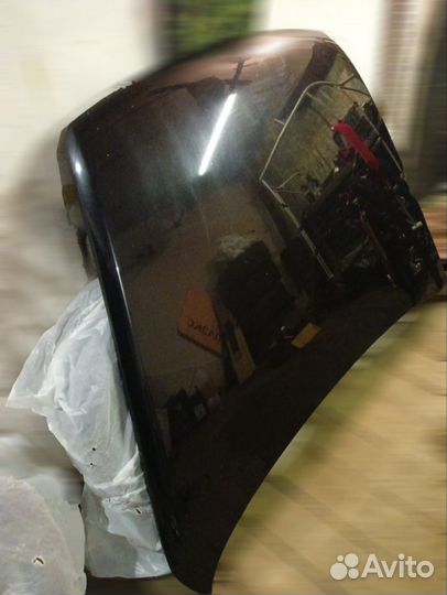 Капот на volkswagen touareg 1