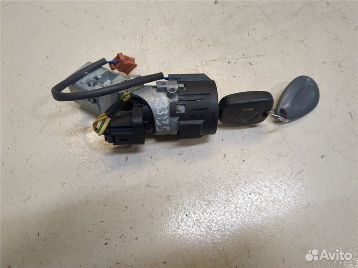 Замок зажигания Citroen Berlingo, 2011