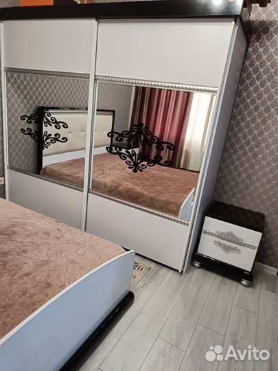 Спальный гарнитур