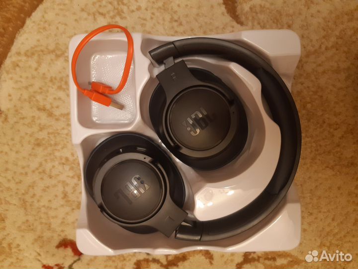 Беспроводные наушники jbl tune 720bt