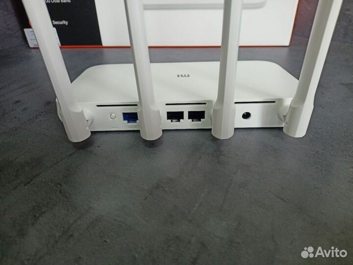 Wi-Fi роутер Xiaomi Mi Wi-Fi Router 4A Gigabit Edi