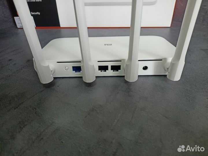 Wi-Fi роутер Xiaomi Mi Wi-Fi Router 4A Gigabit Edi