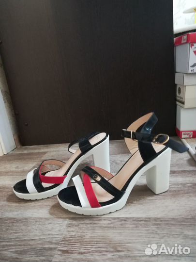 Новые Босоножки