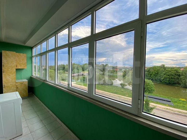 4-к. квартира, 90 м², 4/5 эт.