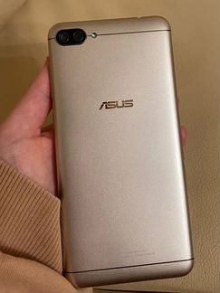 Мобильный телефон Asus ZenFone 4 Max