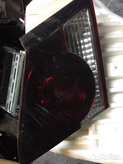 Левый фонарь крышки багажника хонда цивик 4д