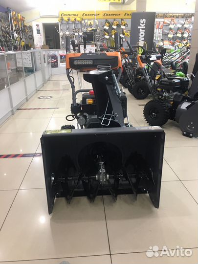 Снегоуборочник бенз. villartec WB 6966E