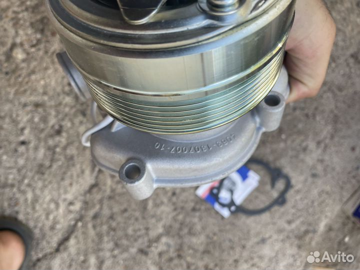 Насос системы охлождения на газ