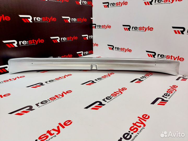 Спойлер Наверх Toyota Land Cruiser 200 Серебро