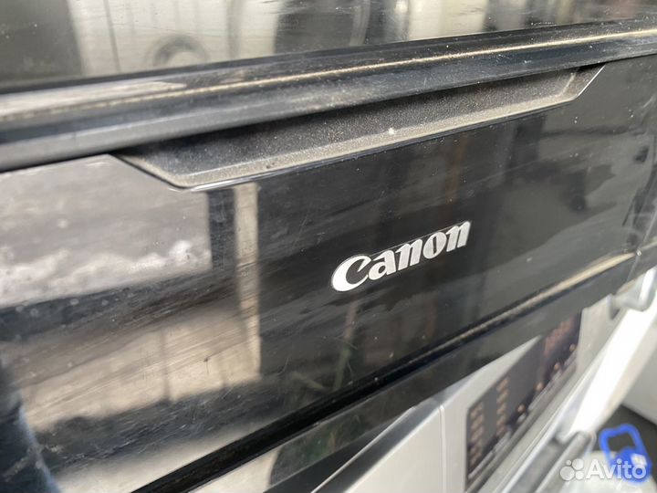 Цветной лазерный принтер Canon