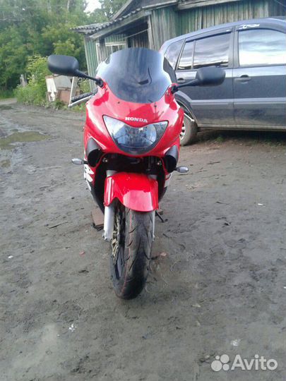 Honda CBR 600 F4