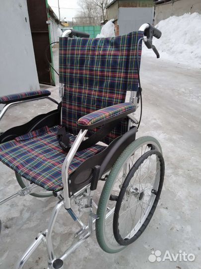 Кресло-коляска, новая, Германия, 12кг, с тормозами