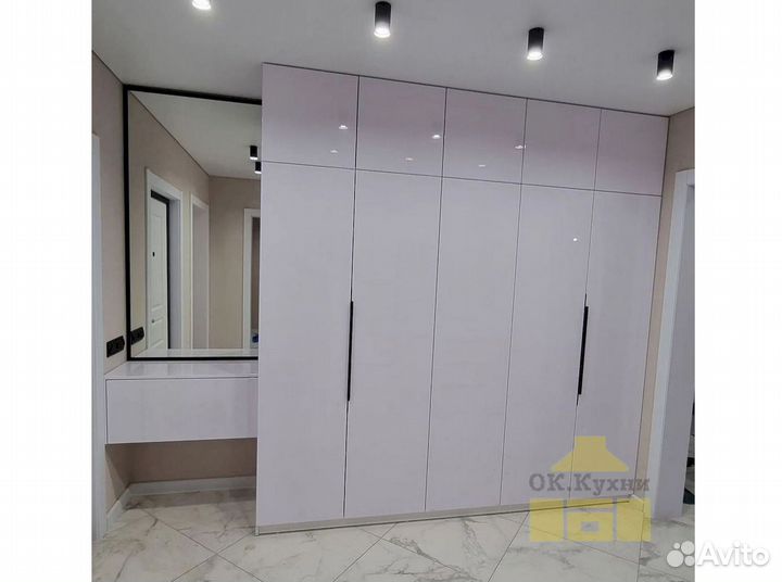 Шкаф 4 х створчатый