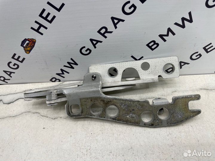 Петля капота левая Bmw E39