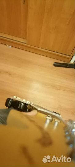 Электрогитара squier Stratocaster standart