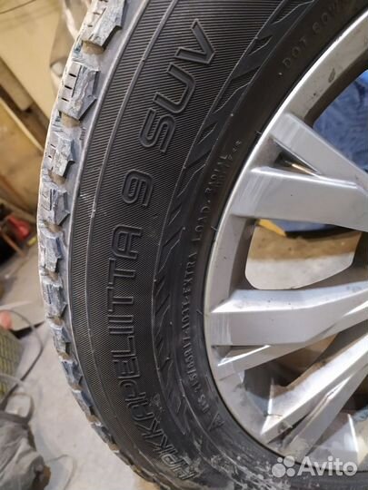 Nokian Tyres Hakkapeliitta 9 SUV 215/65 R17