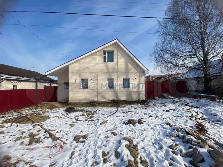 Дом 71,6 м² на участке 9 сот.