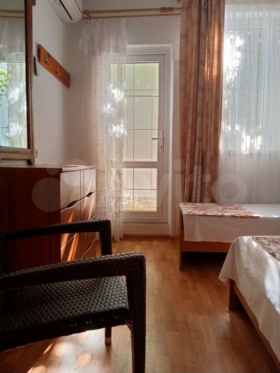 Комната 30 м², 1/3 эт.