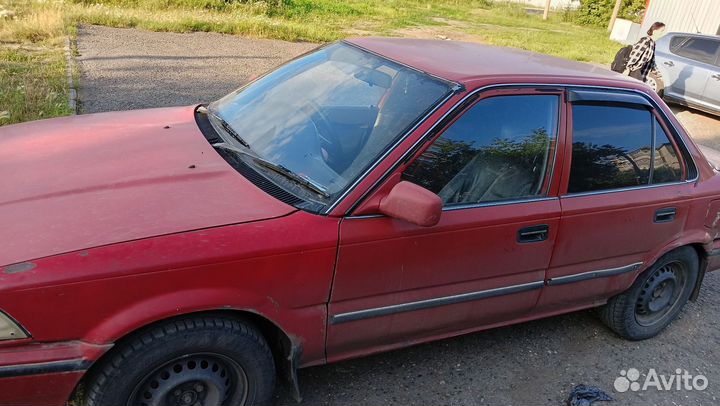 Toyota Corolla 1.6 AT, 1988, 360 000 км