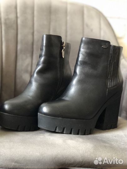 Ботинки женские