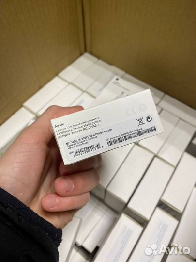 Блок питания Apple 20W