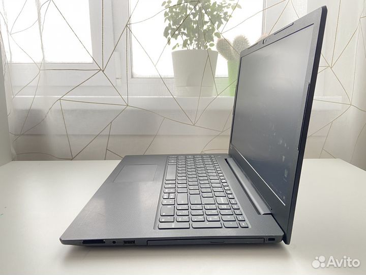 Бизнес ноутбук Lenovo