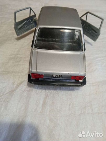 Модель 1:24 Фиат 131