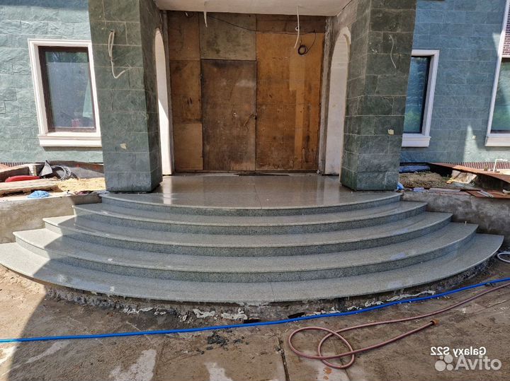 Ступени кварцевый агломерат