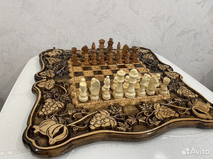 Шахматы нарды шашки 3 в 1 новые