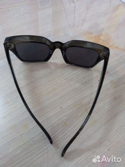 Солнцезащитные очки Gloria Jeans