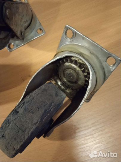 Колеса поворотные