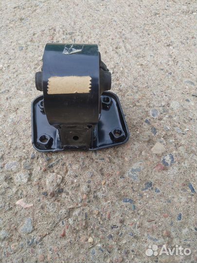 Опора двигателя