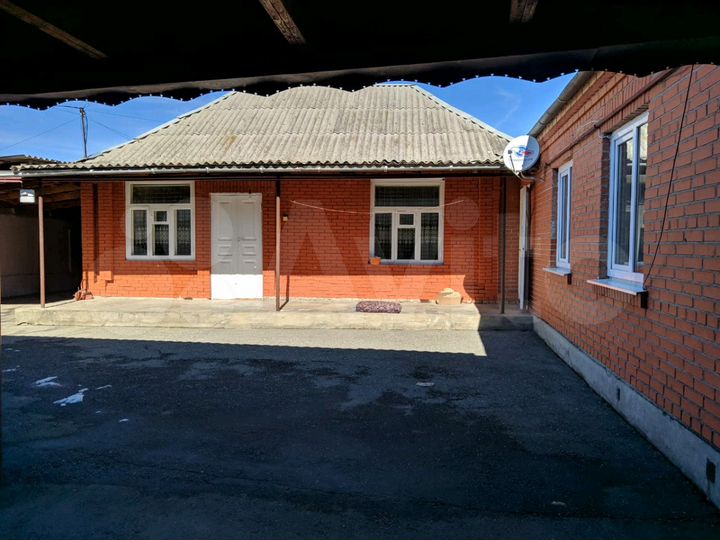 Дом 100 м² на участке 8 сот.