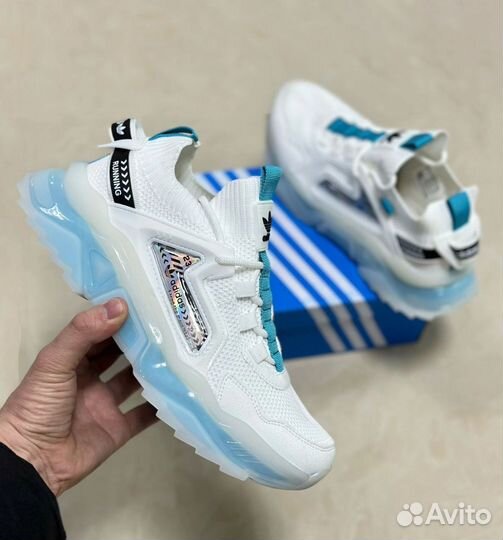 Кроссовки adidas