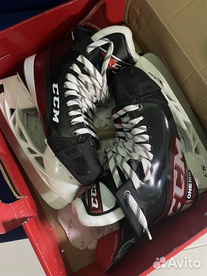 Коньки хоккейные 41 размер