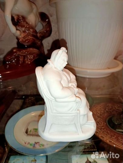 Фарфоровые статуэтки лфз