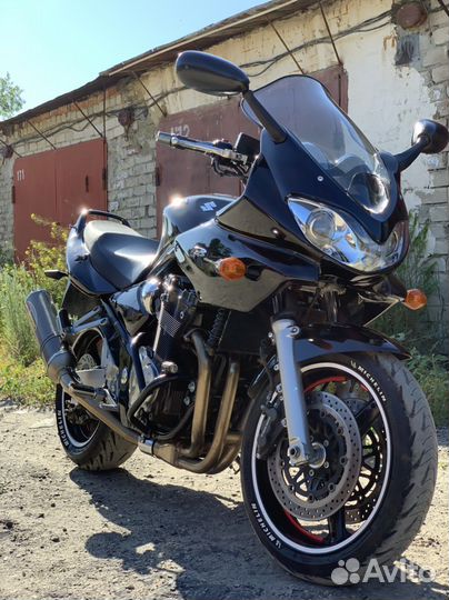 Продаю свой мотоцикл suzuki bandit 1200s