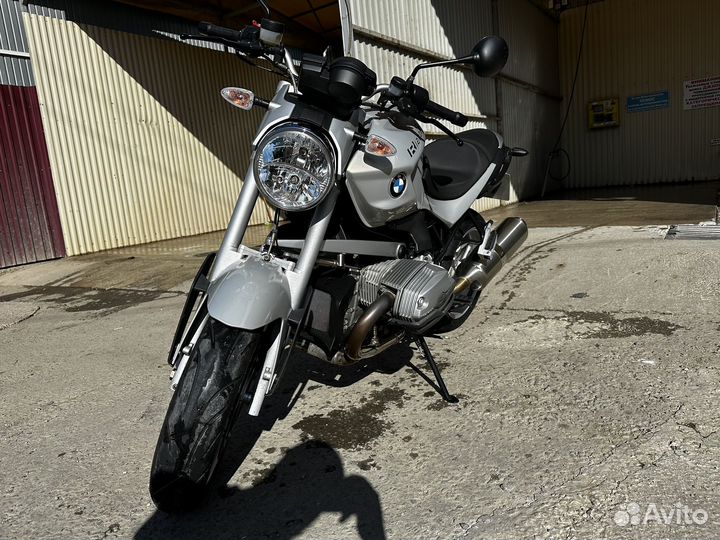 BMW R1200R