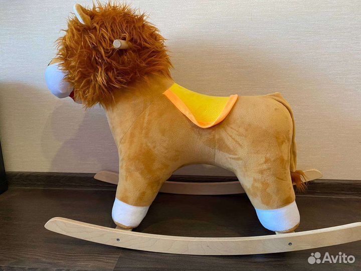 Качалка лев