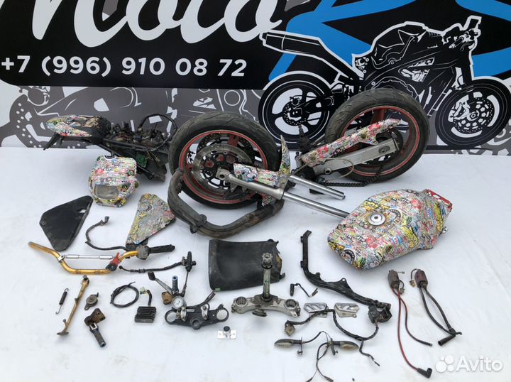 На разборе Yamaha FZ 400 N 1986г