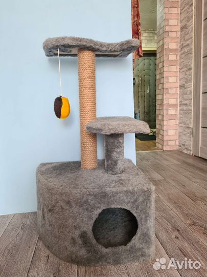 Домик для кошки с когтеточкой новый