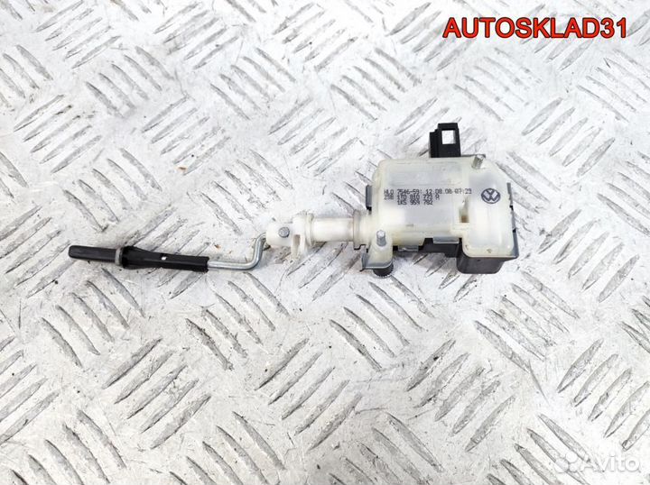 Активатор лючка бензобака VW Touran 1T0810773R