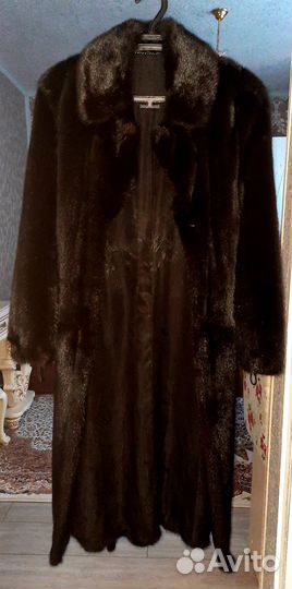 Продаю норковую шубу